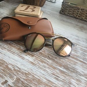 SOLD❌❌❌❌❌RB 4266 Ray-Ban Sunglasses